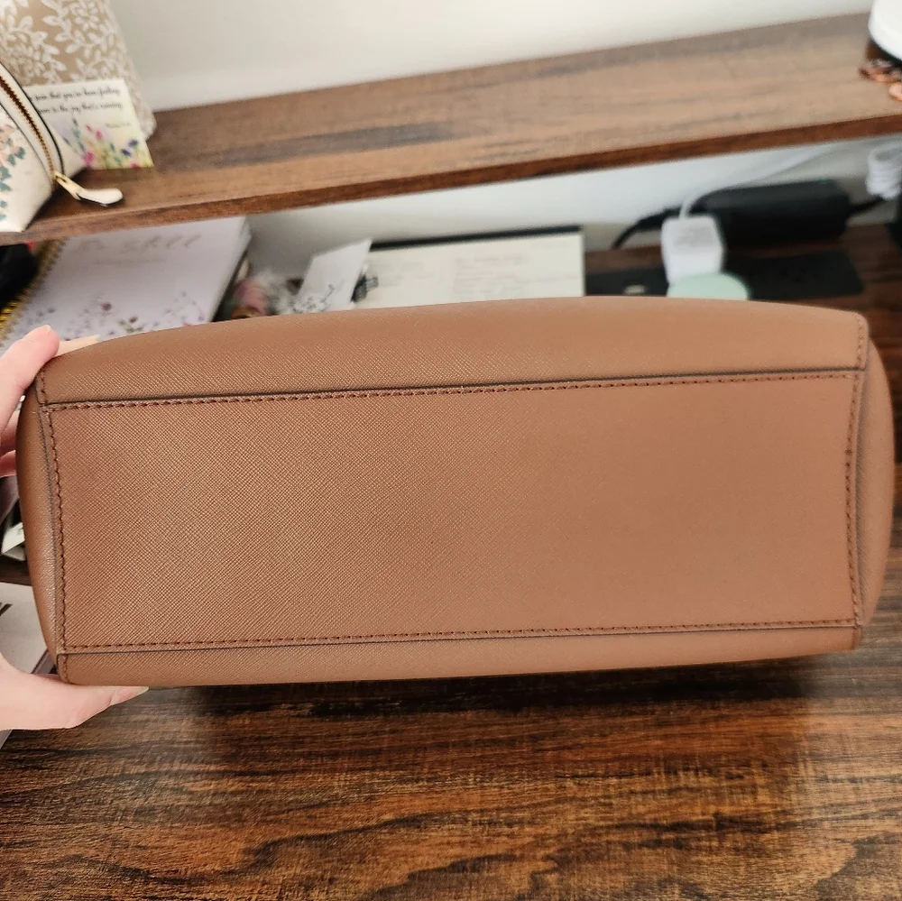 Michael Kors Saffiano Leather Bag - Picture 7 of 10